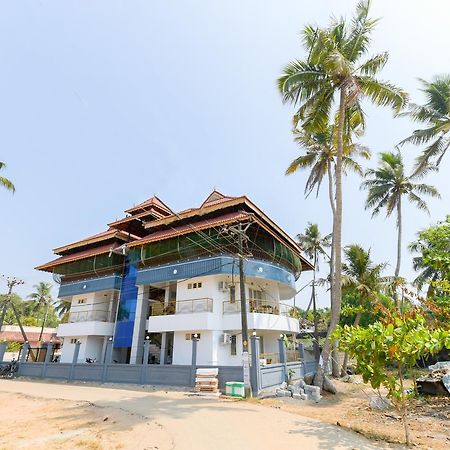 Oyo 11891 Amare Beach Resorts Alappuzha 외부 사진