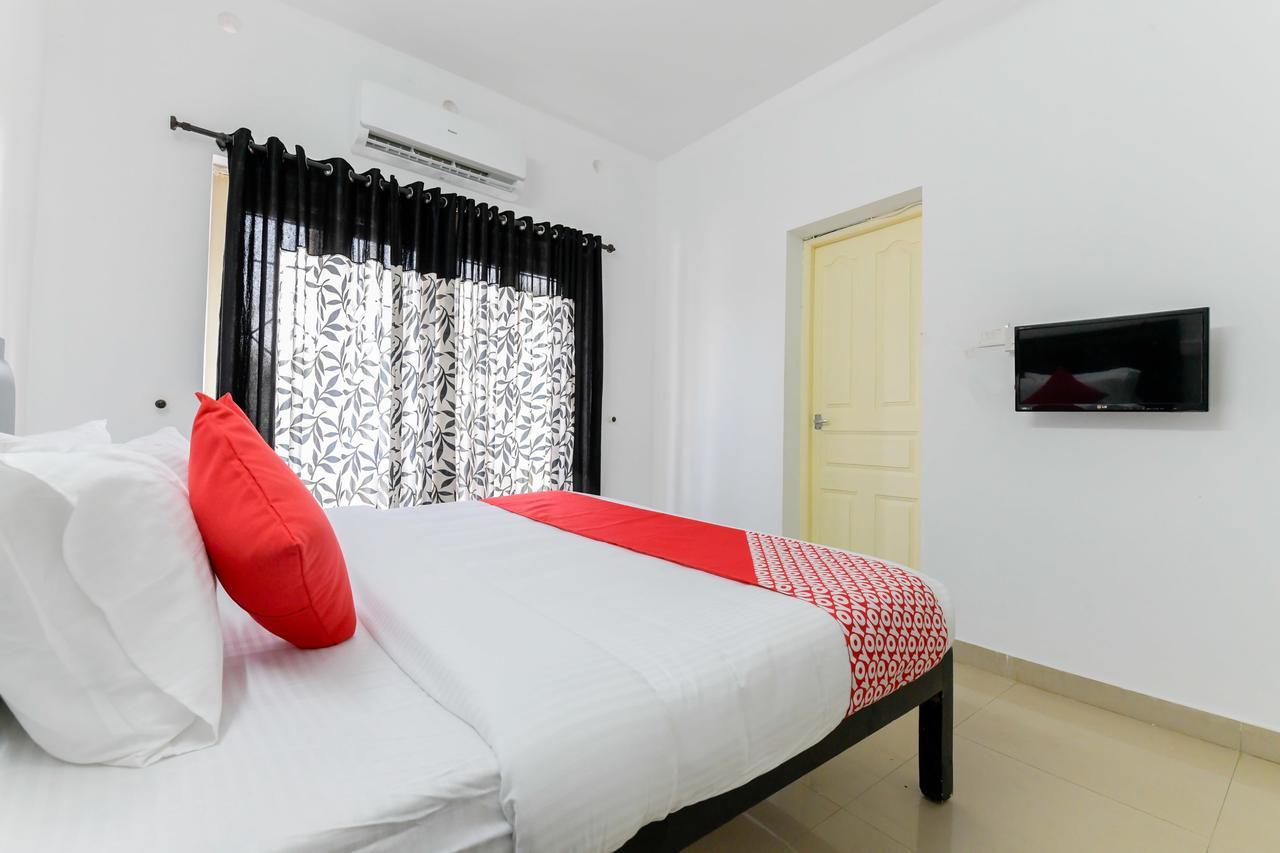 Oyo 11891 Amare Beach Resorts Alappuzha 외부 사진